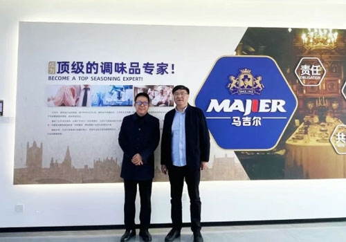 ���ҽӴ���������ί���˴�ί��������־һ������������ݰ��֣��������ʳ�����޹�˾���е��У�